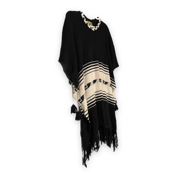 Wildfox White Label Frida Poncho Couture Sweater Woven Knit Cardi Ruana Oversize - Picture 7 of 8